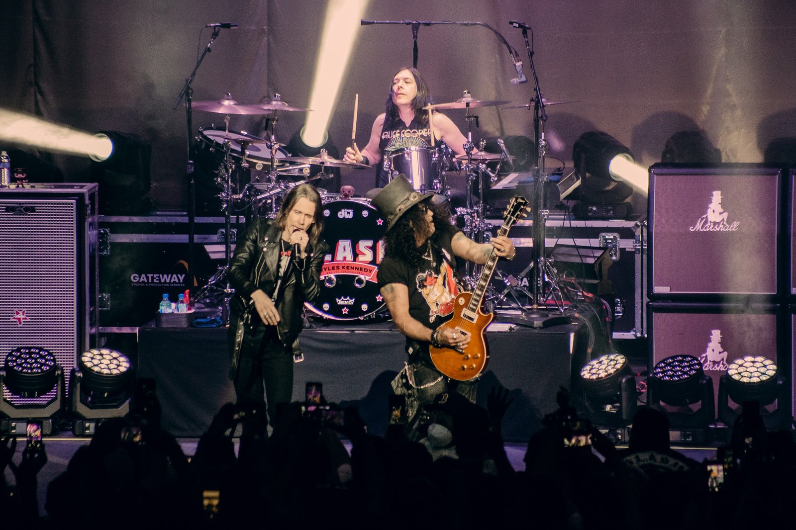 Slash and Myles Kennedy Kick Off 2022 Tour: Set List and Videos