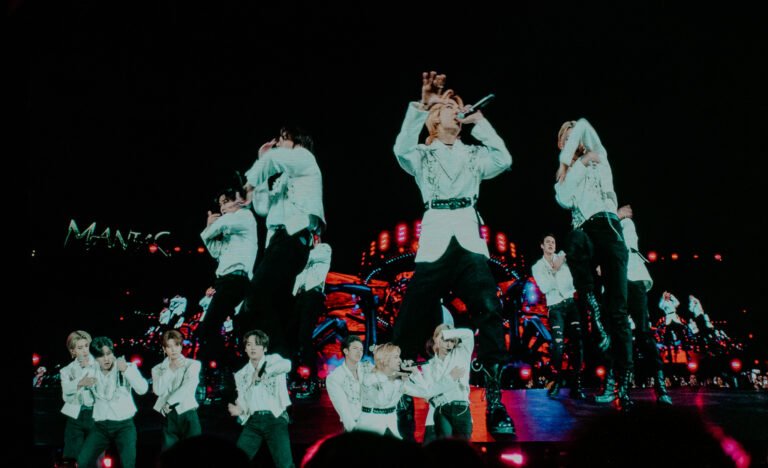 Show Review: Stray Kids concludes the Maniac World Tour with massive ...