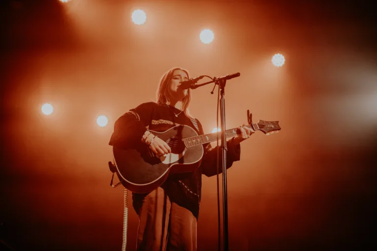 Dean Lewis