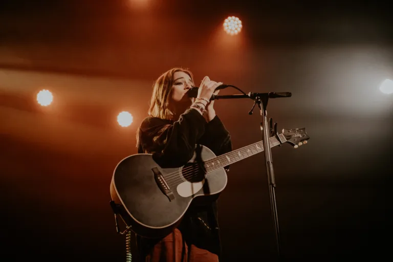 Dean Lewis