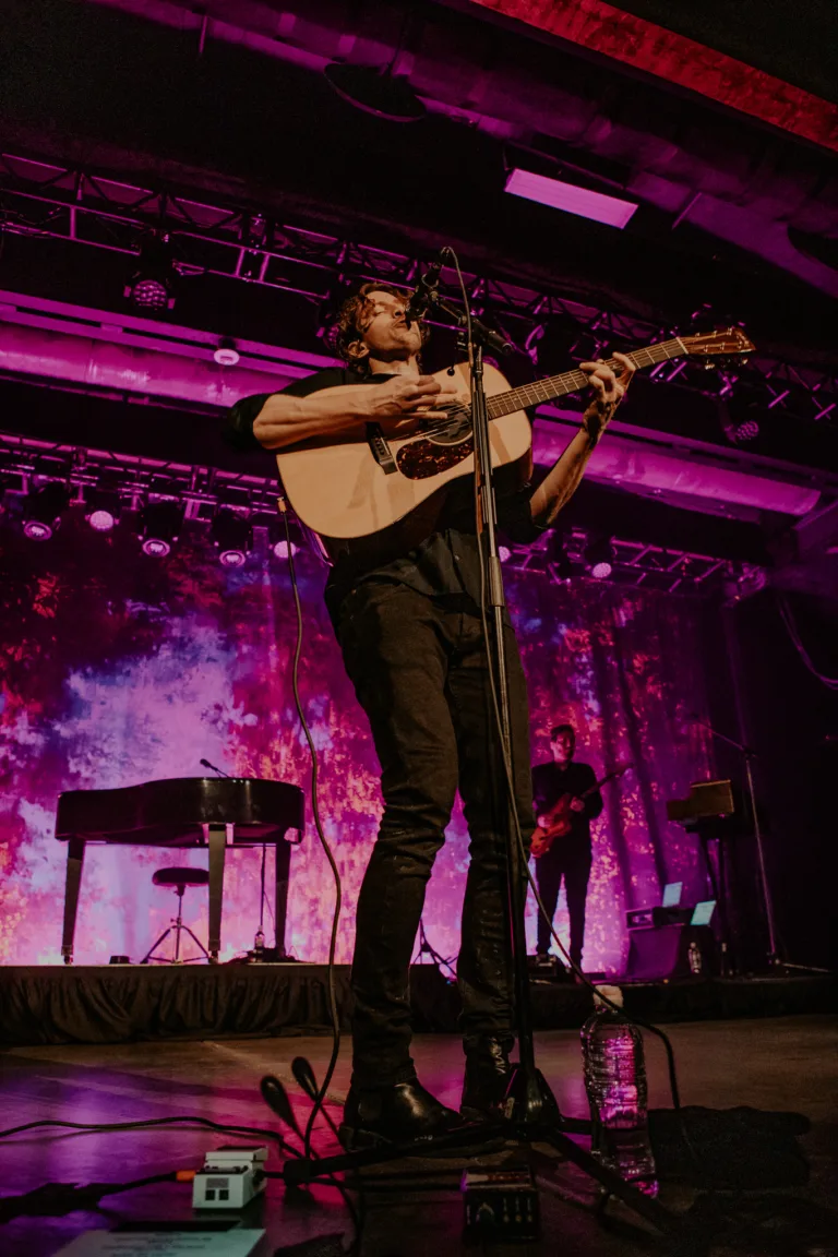 Dean Lewis