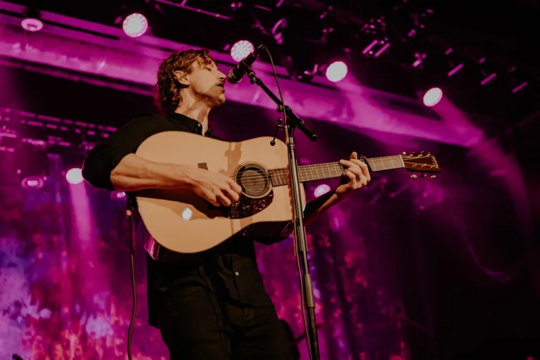 Dean Lewis
