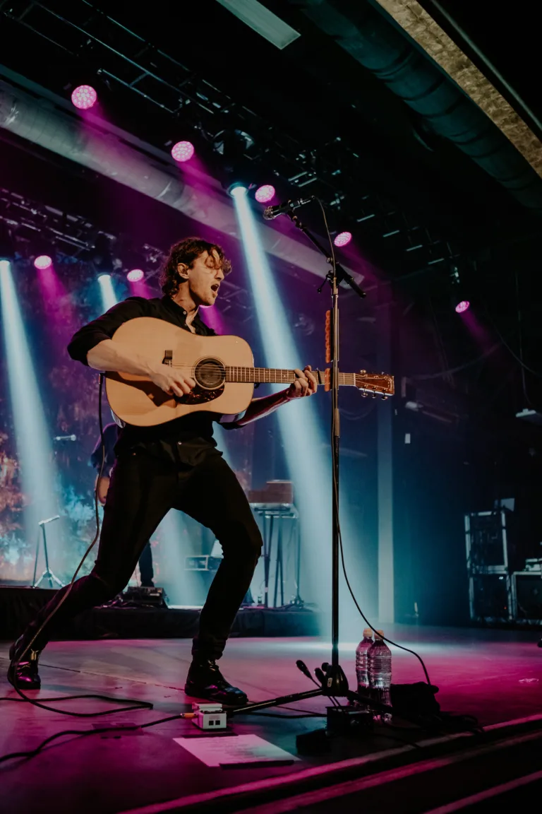 Dean Lewis