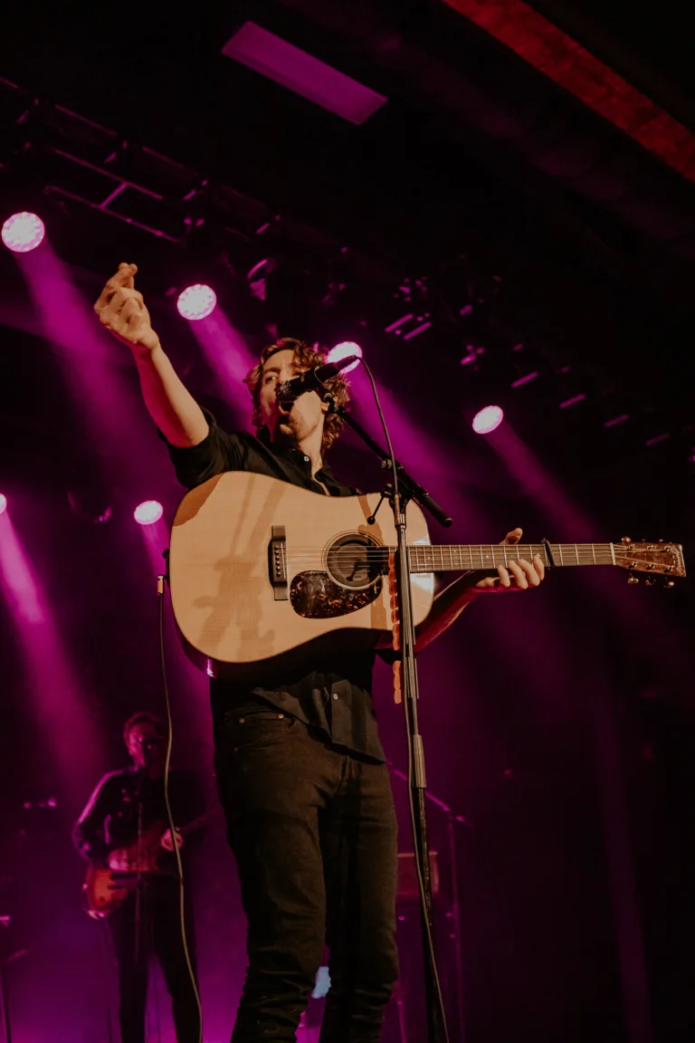 Dean Lewis