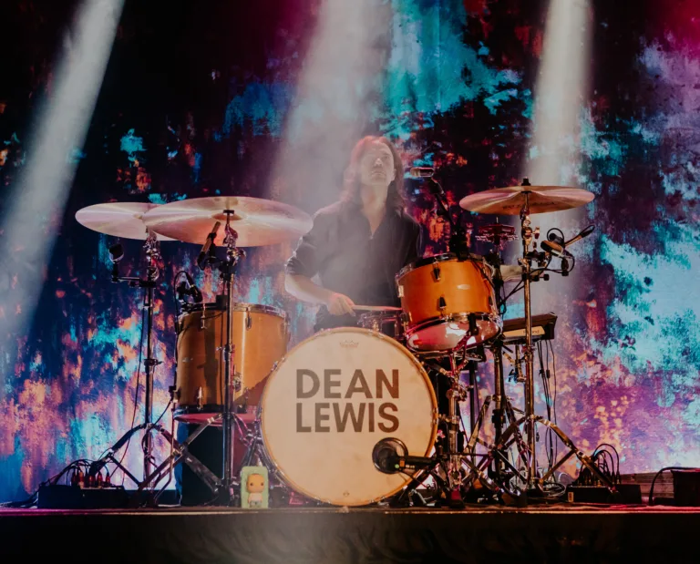 Dean Lewis
