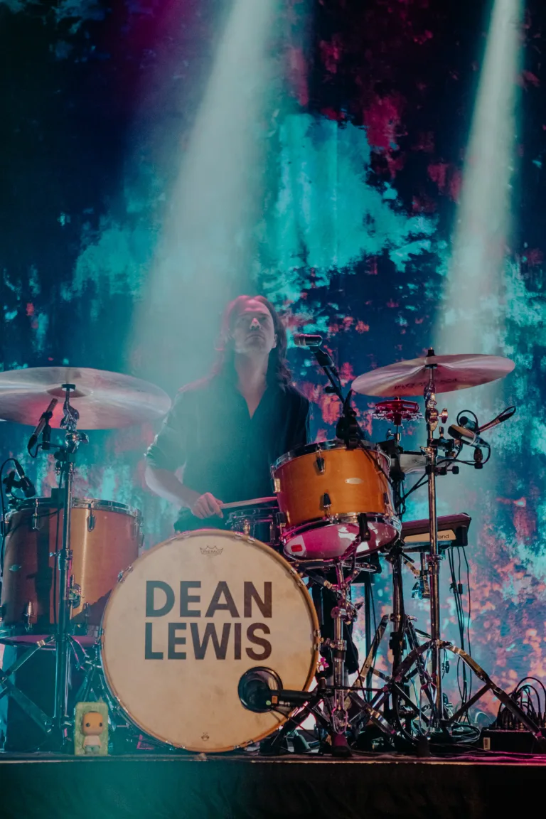 Dean Lewis
