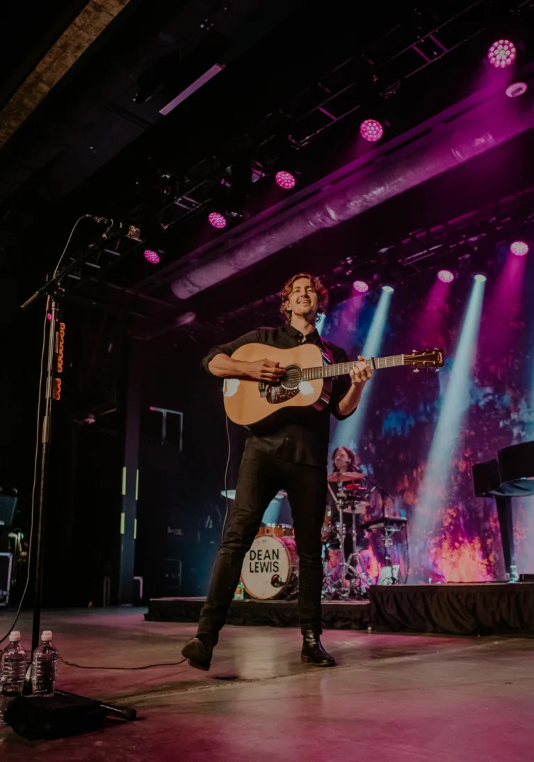 Dean Lewis