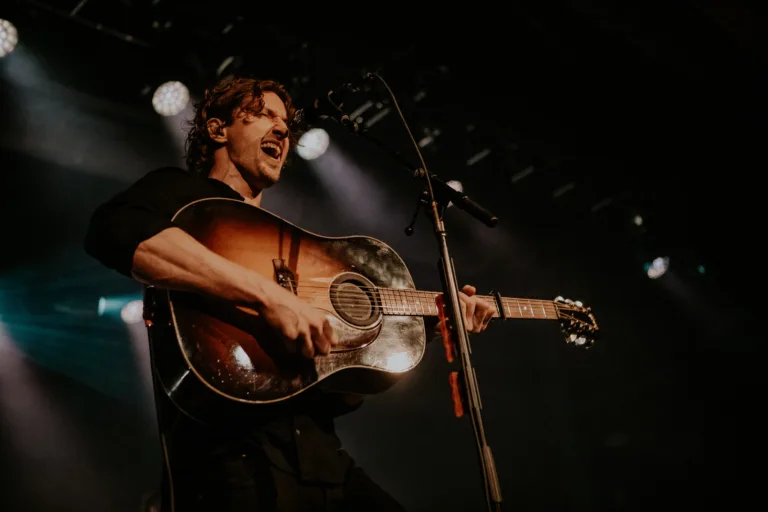 Dean Lewis