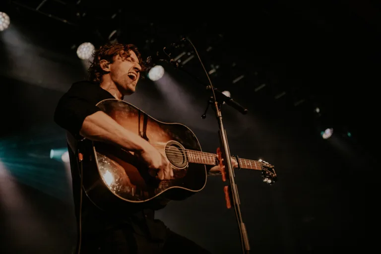Dean Lewis