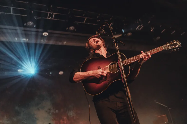 Dean Lewis
