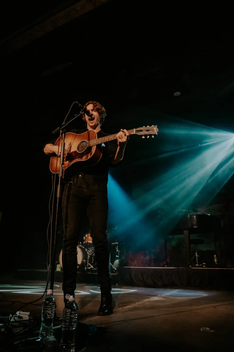 Dean Lewis