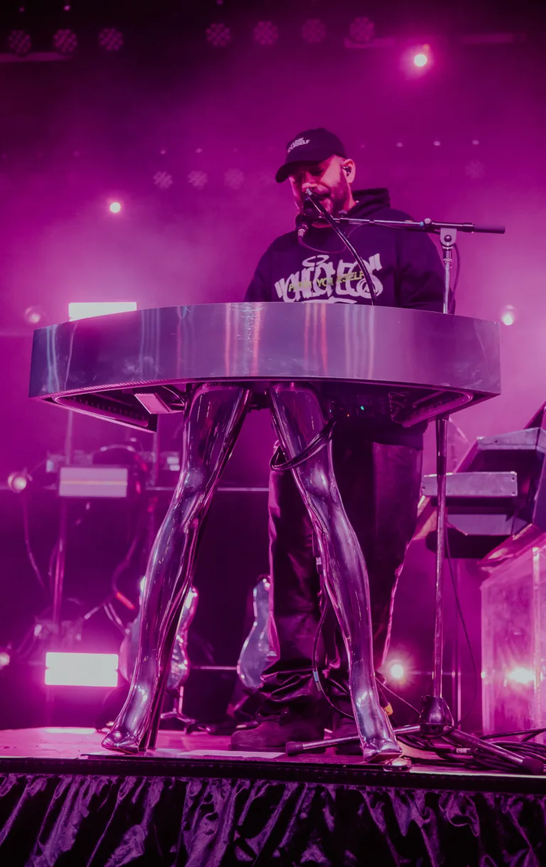 Chromeo