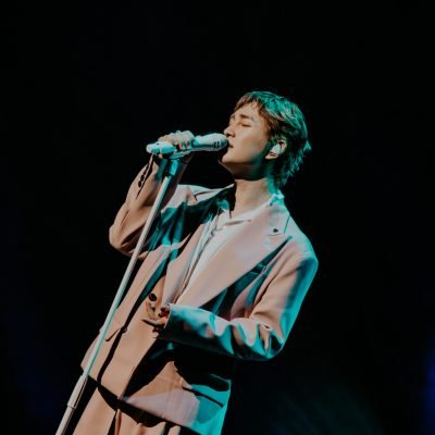 ONEW
