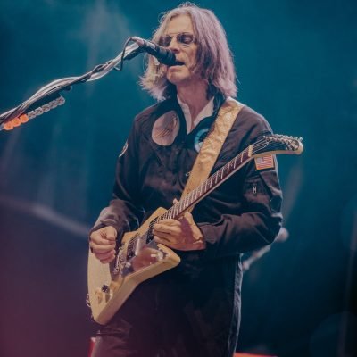 Weezer- Riot Fest 2025