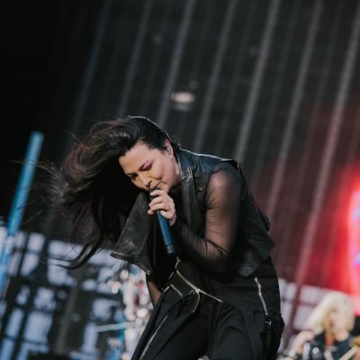 Evanescence- Sick New World
