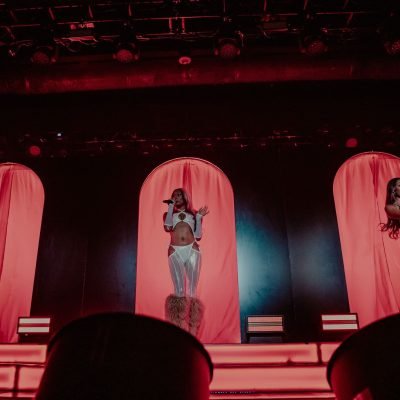 FLO
