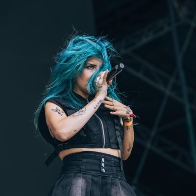 Charlotte Sands- All Your Friends Fest