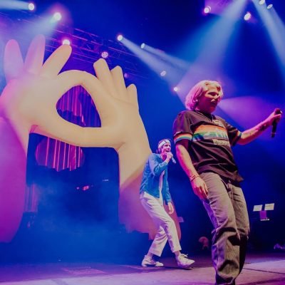 3OH!3