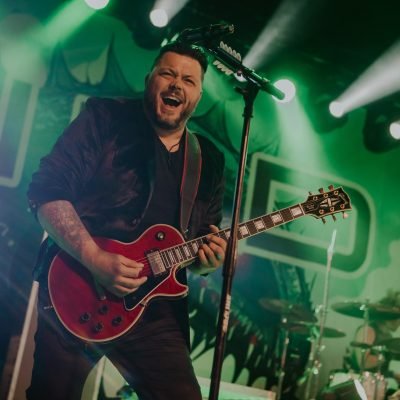 Hinder