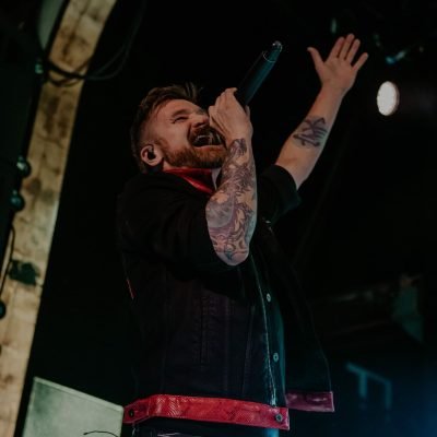 Hinder