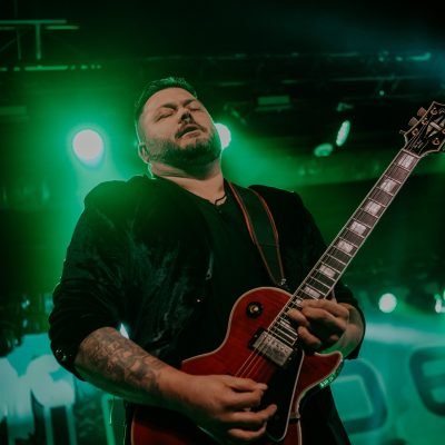 Hinder