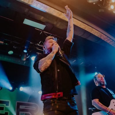 Hinder