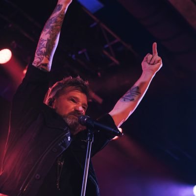 Hinder