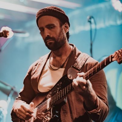 Mo Lowda & The Humble