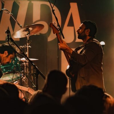 Mo Lowda & The Humble