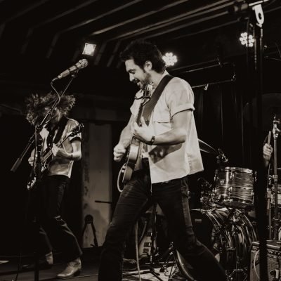 Mo Lowda & The Humble