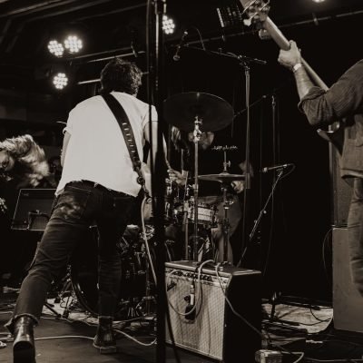 Mo Lowda & The Humble